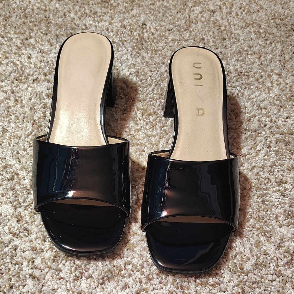 Unisa Black Mules with Square-Toe Design